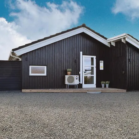 Three-bedroom Holiday In Juelsminde Sonderby (Midtjylland)